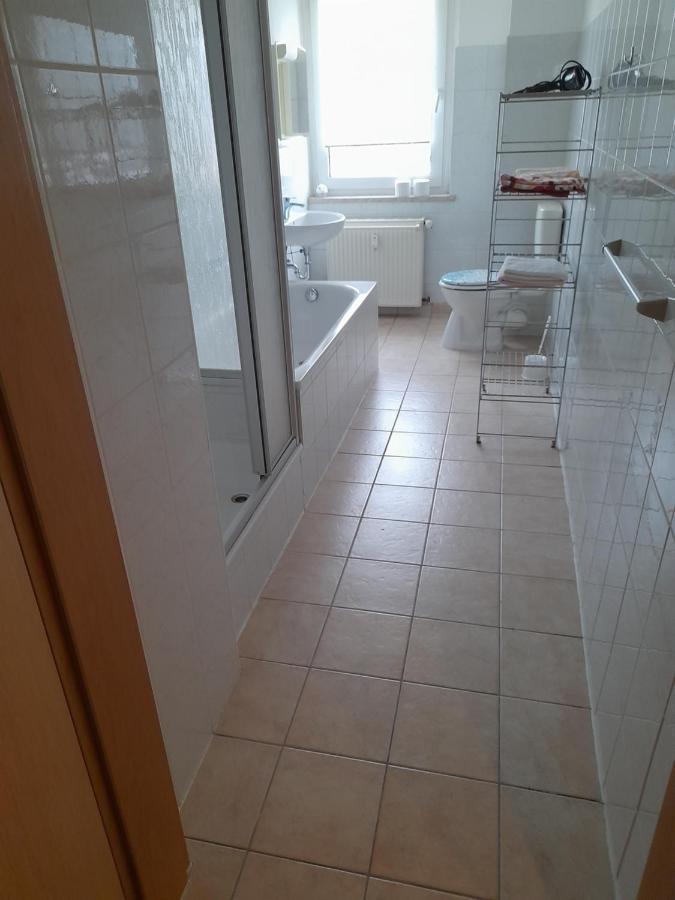 2 Raum Wohnung Im Dg Zwickau Exterior photo
